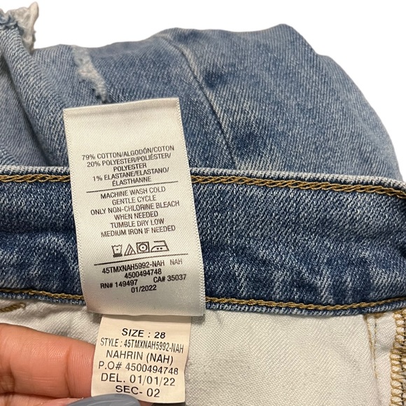 Joe's Nahrin Distressed Light Wash Tomboy Slim Jeans Women’s Size 6/28 - Picture 7 of 7